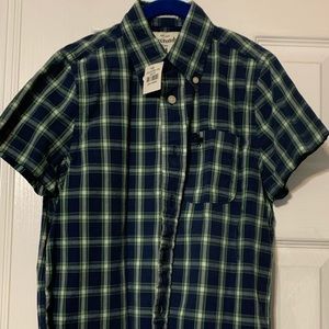 NWT Abercrombie short sleeve button down shirt.